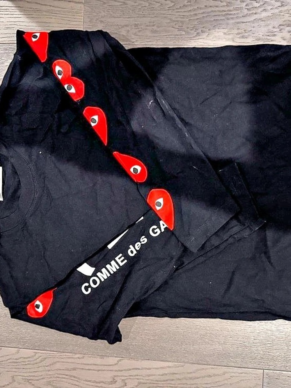 COMME des GARCONS PLAY Heart Logo T-Shirt Heart Logo Short Sleeve Tee in
